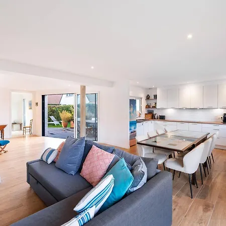 Charmante Avec Animaux Acceptes, Terrasse Et Wi-fi - Fr-1-821-52 *