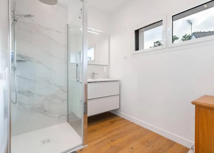 Charmante Avec Animaux Acceptes, Terrasse Et Wi-fi - Fr-1-821-52